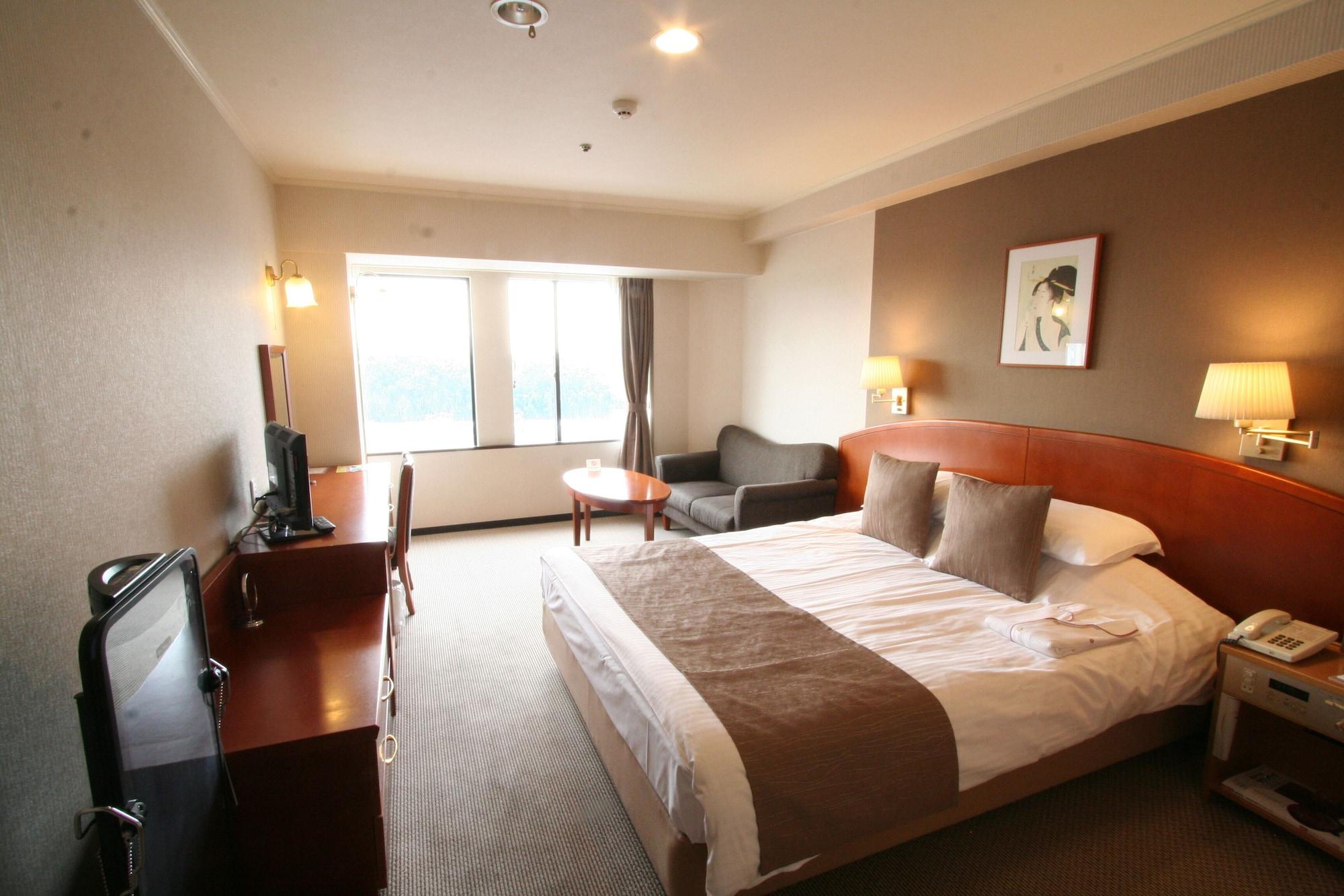 Okayama Plaza Hotel Exterior foto