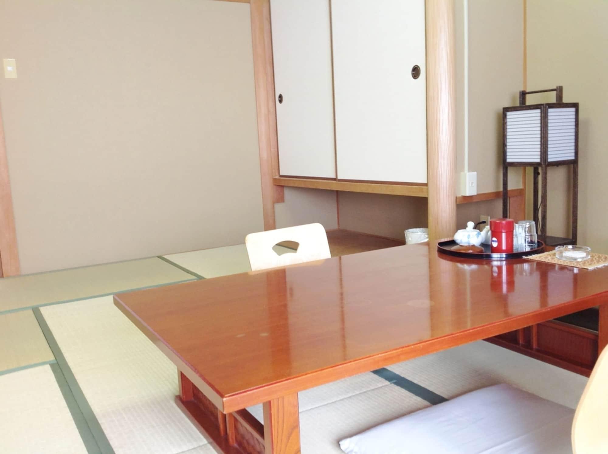 Okayama Plaza Hotel Exterior foto