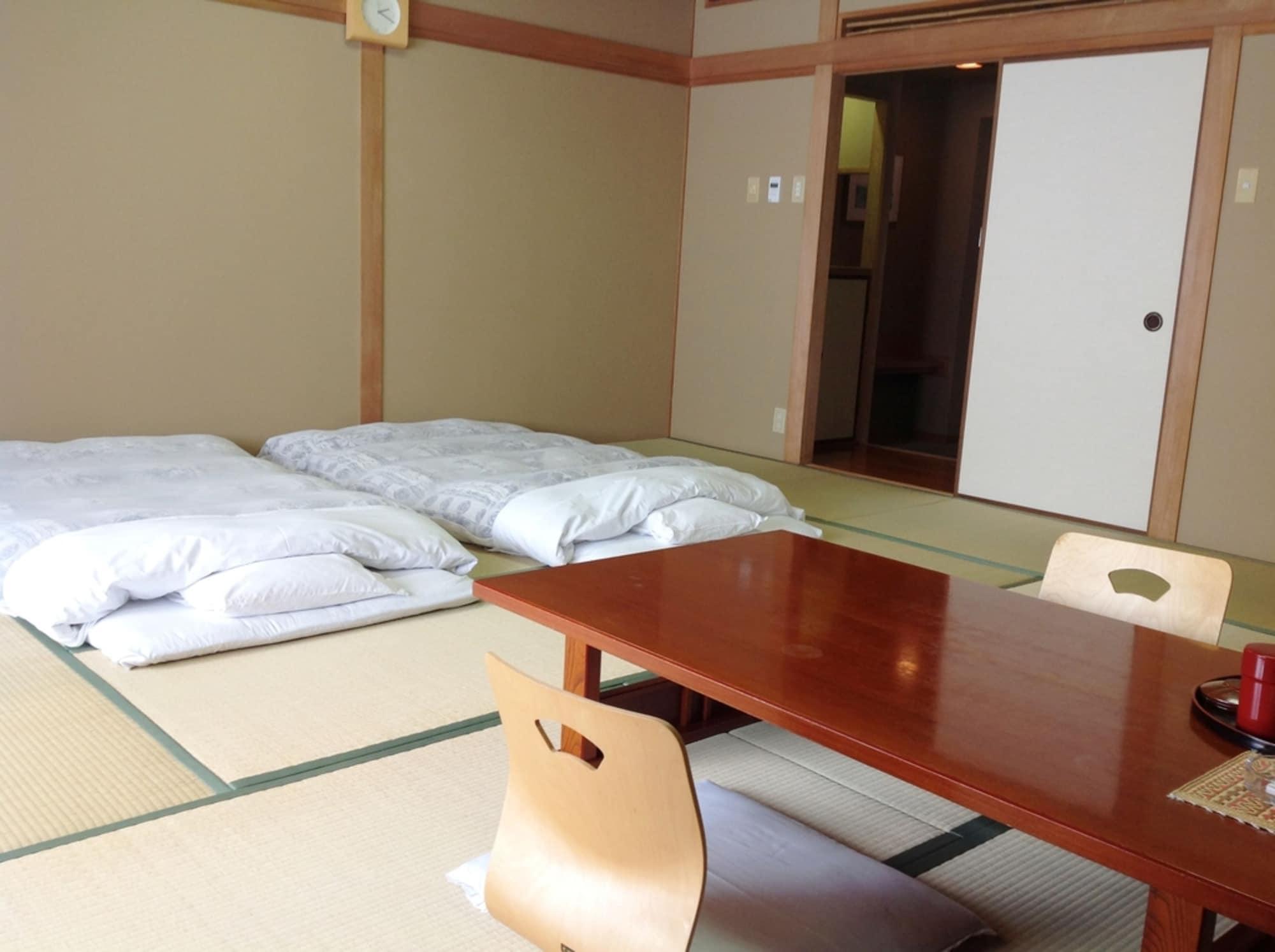 Okayama Plaza Hotel Exterior foto