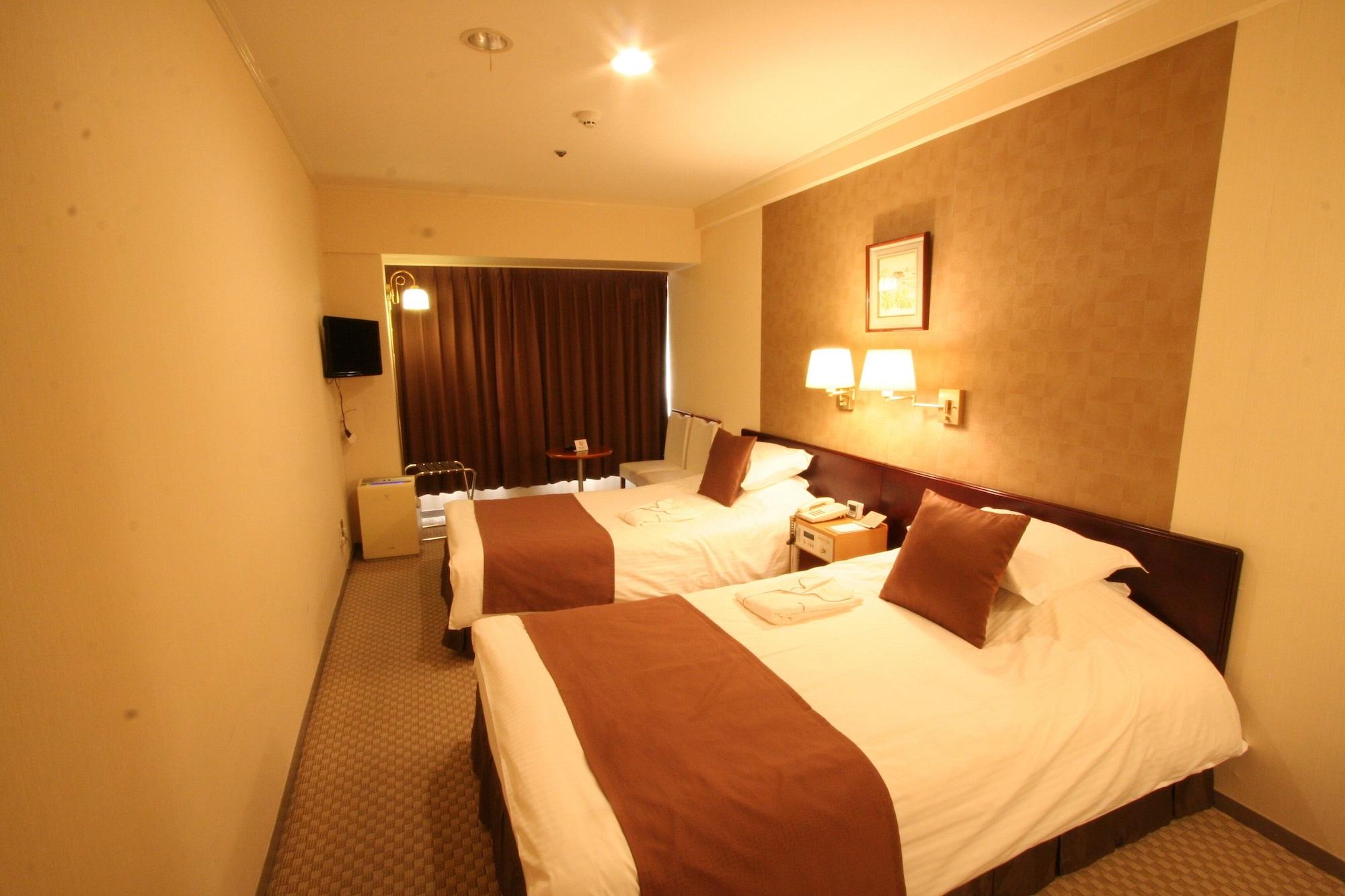 Okayama Plaza Hotel Exterior foto